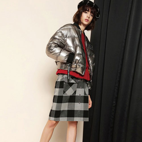 诱货女装,位居销量榜上的顶端,为你而来! 诱货女装,位居销量榜上的顶端,为你而来!