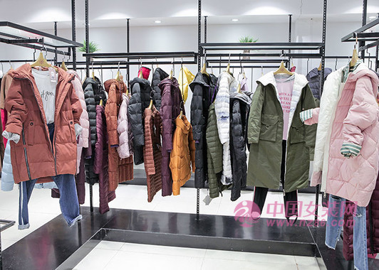 开服装店应该怎么在网上挑选服装货源?(图1) 开服装店应该怎么在网上挑选服装货源?(图1)