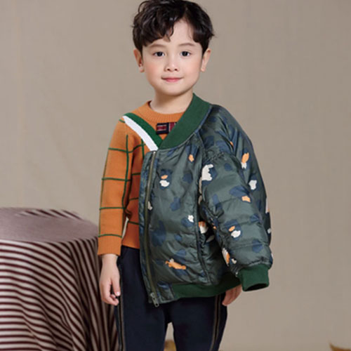 春节回家给宝宝穿什么好?小鬼当家就是个不错的选择!