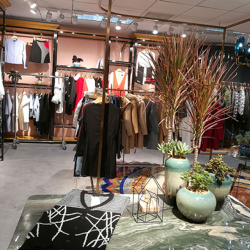 热烈祝贺莎斯莱思品牌集合店湖北店喜迎开业 热烈祝贺莎斯莱思品牌集合店湖北店喜迎开业