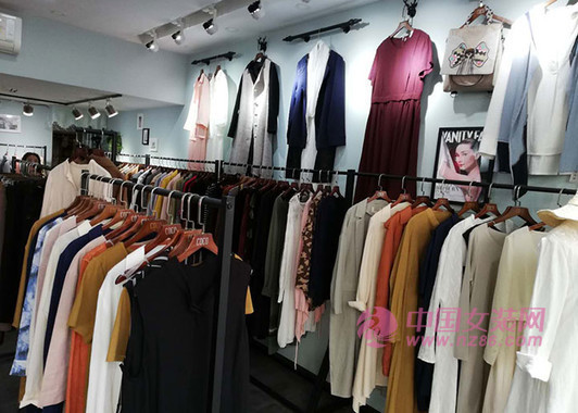 服装跨季换货是什么?跨季换货要满足什么条件?(图1) 服装跨季换货是什么?跨季换货要满足什么条件?(图1)