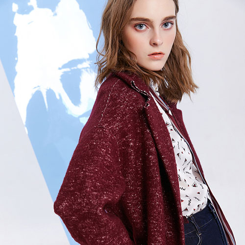 早春怎么穿搭比较好 彩知丽有什么时尚的外套穿搭