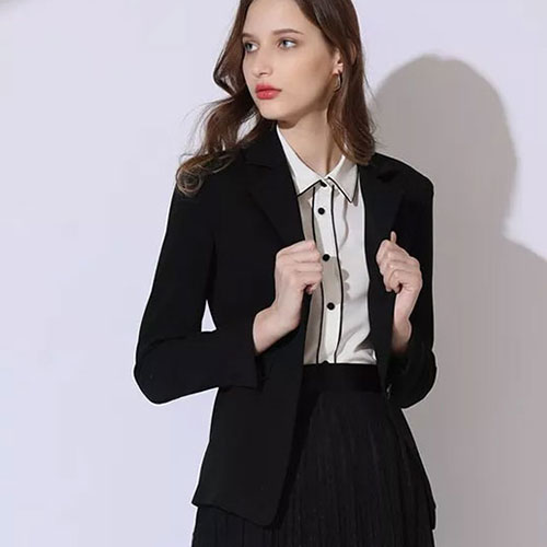 Lavinia拉维妮娅 | 抓住春天 不负春光~