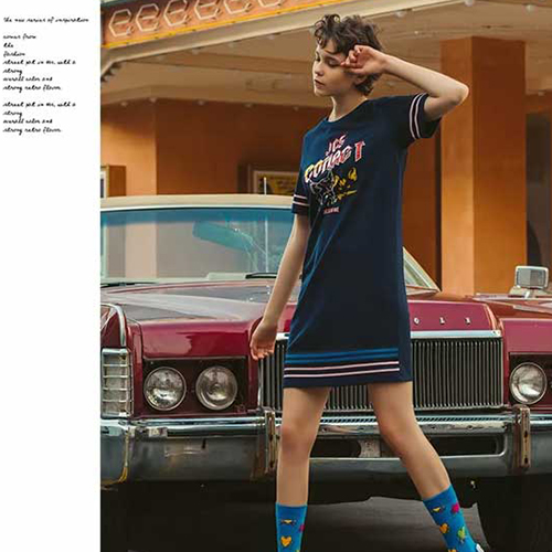 亲亲 这边建议您注册JECCI FIVE的女王账号呢！