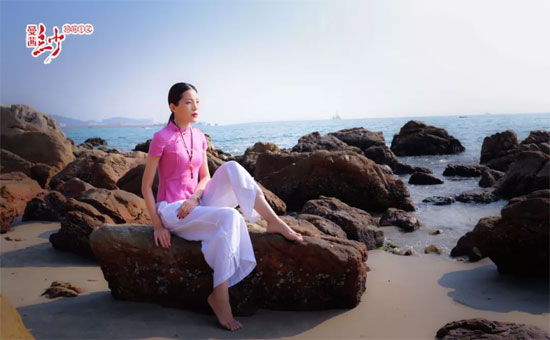 曼茜纱2019夏装上市“樱花紫系列”