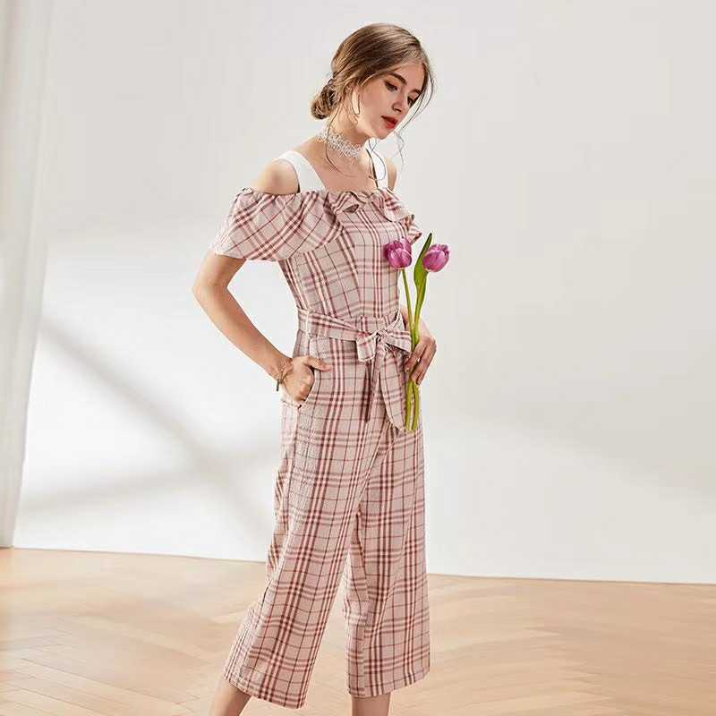 品牌折扣女装 衣佰芬女装帮你塑造端庄优雅的形象