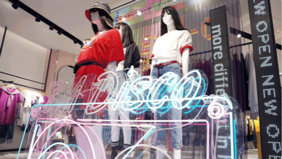 7M女装上海初个DISCO潮流馆开启品牌升级!