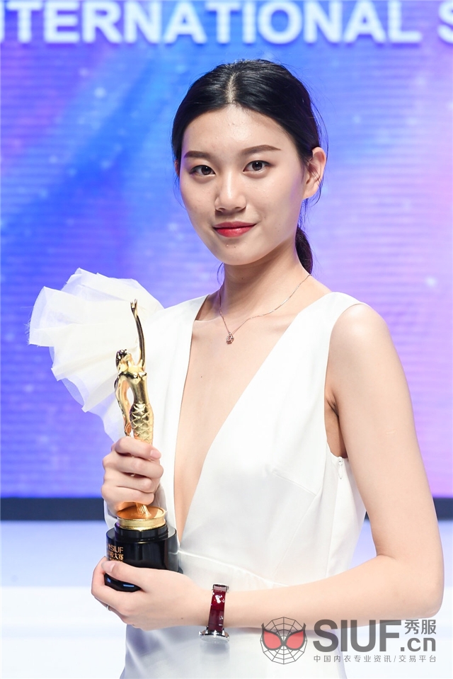 冠军35号 徐晓萌.jpg