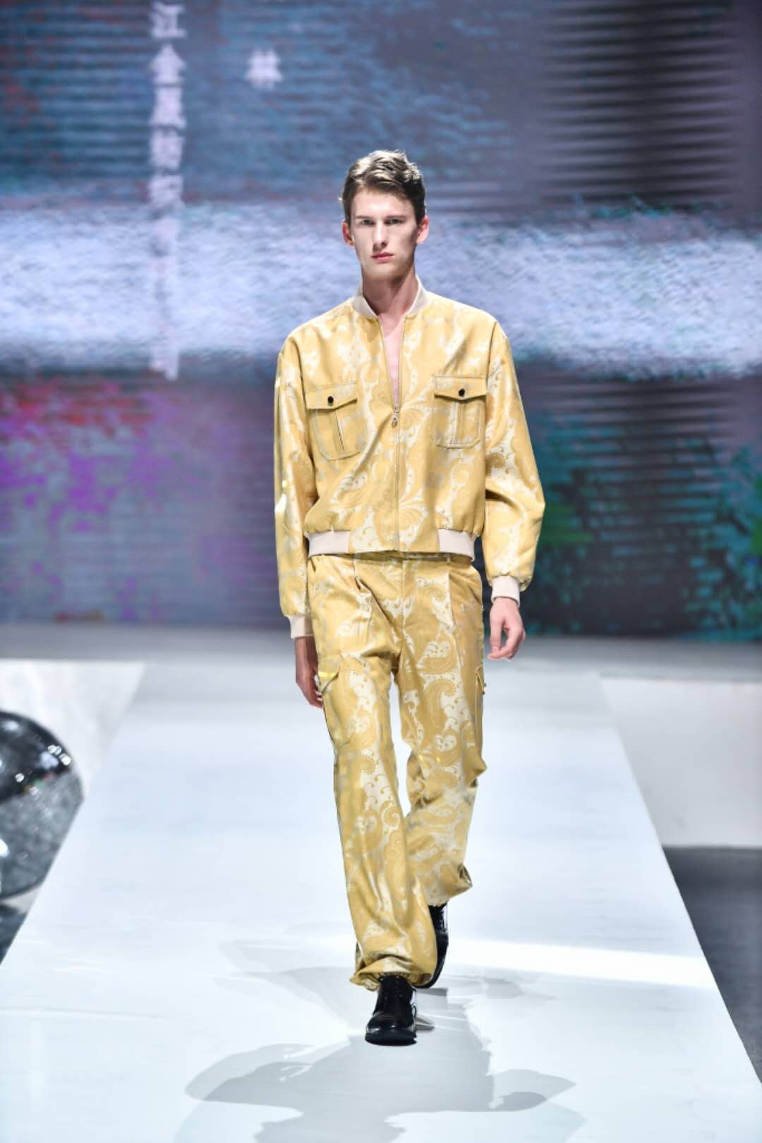 2019柯桥时尚周（春季）于绍兴柯桥隆重启幕