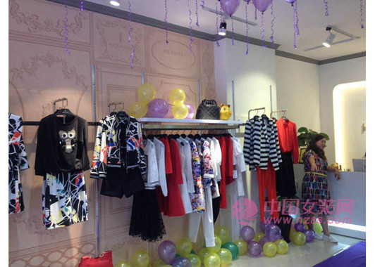 端午节来临 如何做好服装店的促销准备工作?(图2) 端午节来临 如何做好服装店的促销准备工作?(图2)