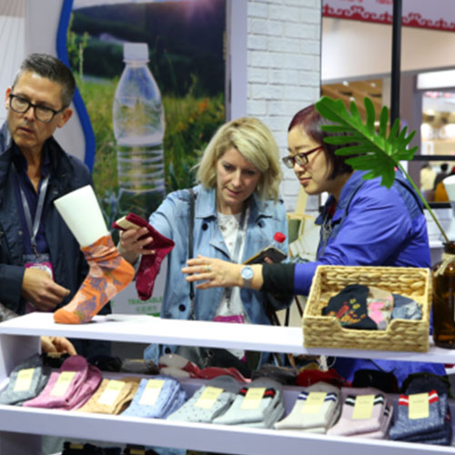 第十五届上海袜交会CHPE启航,开启袜子行业新征程 第十五届上海袜交会CHPE启航,开启袜子行业新征程