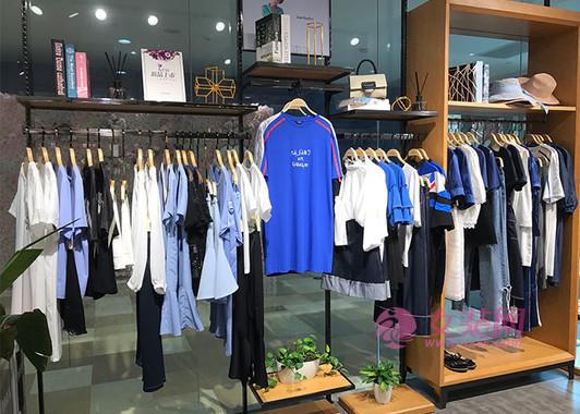 夏秋服装换季进货攻略 如何进货能保证店铺盈利?(图2) 夏秋服装换季进货攻略 如何进货能保证店铺盈利?(图2)
