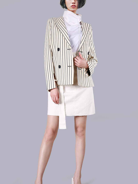 秋季穿什么衣服好看 零时尚女装穿搭怎么样