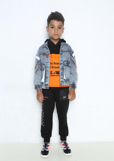 时尚小鱼童装，孩子的潮流品牌，家长的放心守护者