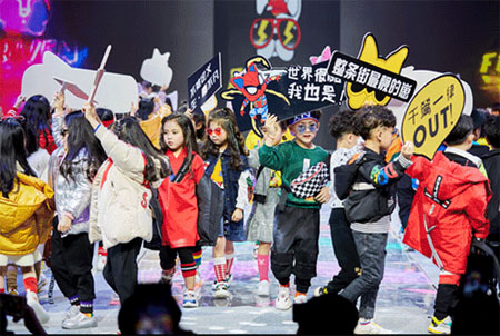 海绵宝宝邀你看斐杋潮童2020春夏大秀