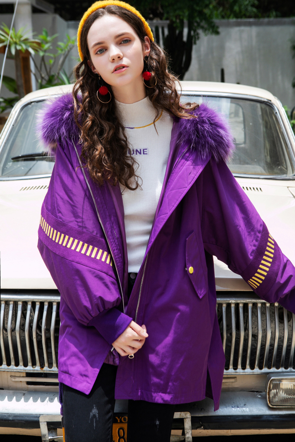 秋冬穿搭去哪选 莉雅莉萨优质女装让你魅力绽放秋冬