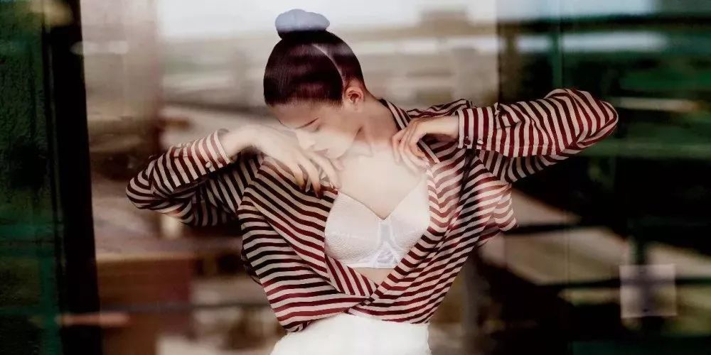 欧诗雨|捞肩带和肩膀有关？难怪刚买的bra就一直掉...