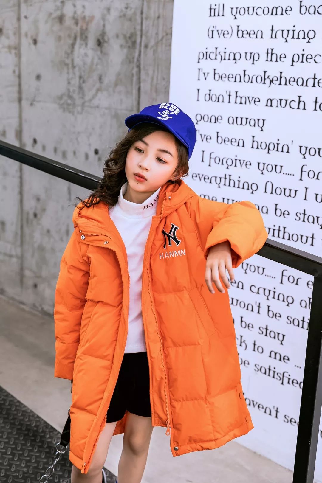 韩米娜风尚丨愿世间的温暖与你环环相扣