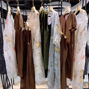 唯简尚品牌女装折扣淘宝抖音直播货源的东方美