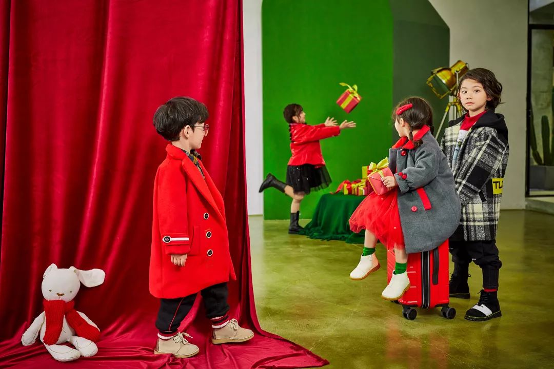 兔子杰罗新年礼 / 一抹开运红，送你“鼠”不尽的好运