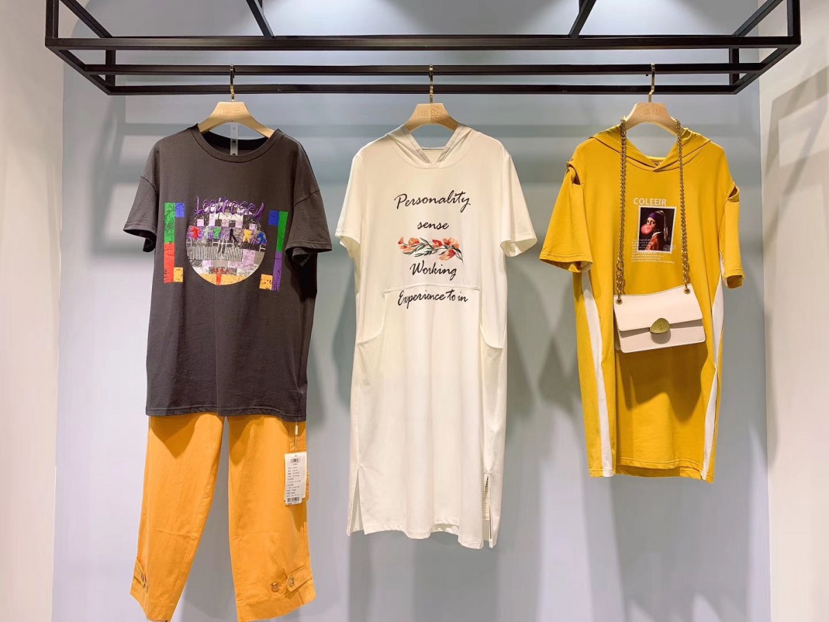 丽芮2020夏季品牌女装折扣货源，营造轻松基调