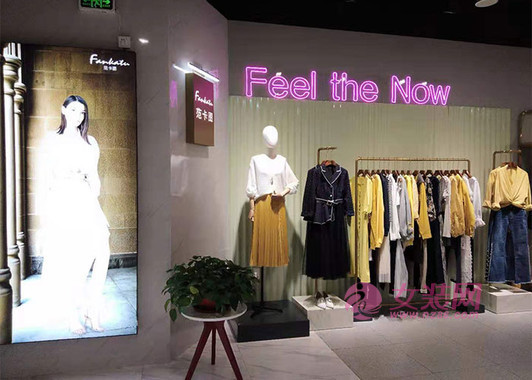 服装店没客进店 导购除了等还有很多事需要做(图2) 服装店没客进店 导购除了等还有很多事需要做(图2)