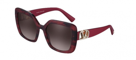 陈瑶最新时尚大片出炉 又甜又飒魅力十足！