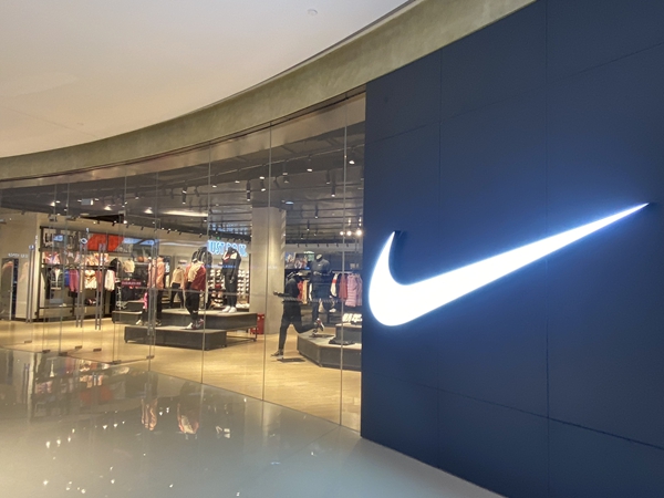 应对疫情蔓延，耐克在中国以外地区大面积闭店