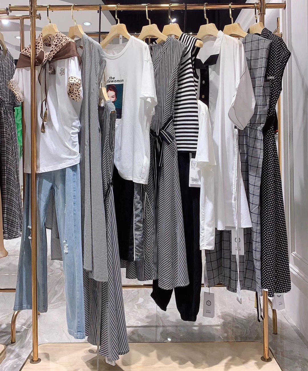 欧莎莉格品牌折扣女装进货渠道，就选广州播田