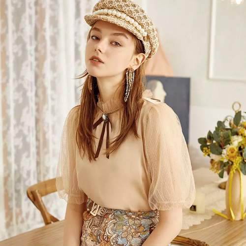 Biselena贝茜妮优雅衣装之中 探寻热情夏意