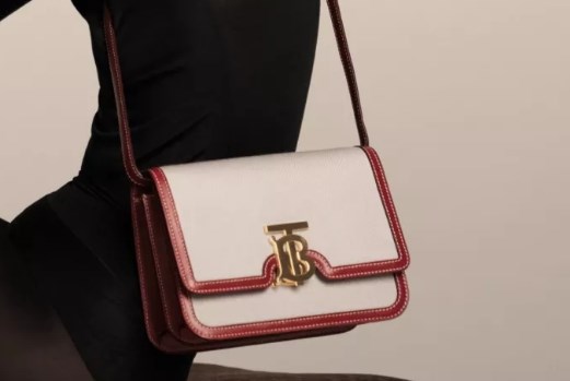 Burberry销售业绩一片惨淡，会涨价吗？