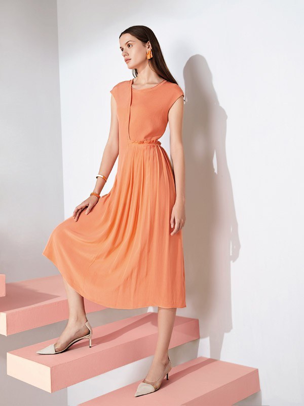 今年夏天穿什么衣服好看呢？乔帛JAOBOO女装一定要入手一件