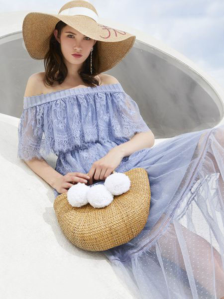 这个夏天穿魅之女MEIZHINV女装，清新优雅又大方！