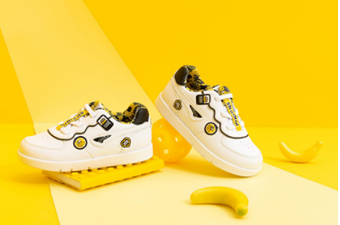 萌娃六一礼物 这双超可爱的小黄人款学步鞋不可错过