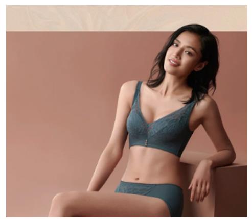 俏丹娜：以蝴蝶之名 越过花间 与自由起舞