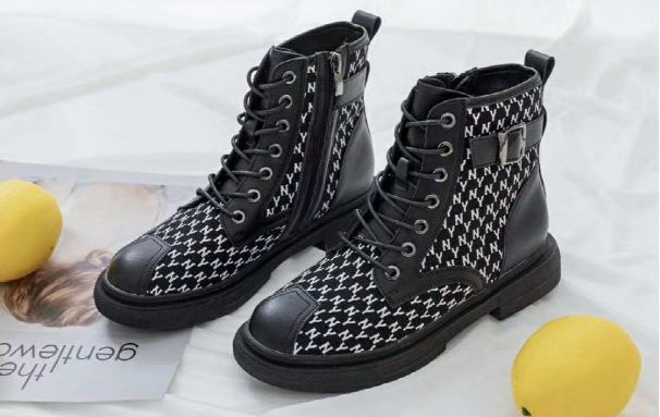 靓思图时尚女鞋，快节奏生活的女性购物首选