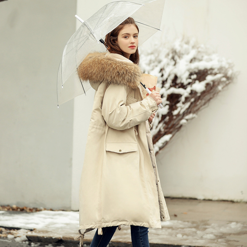 1606878382_546407348.jpg 戈蔓婷<a href='https://m.efpp.com.cn/brand/nvzhuang/' target='_blank_'>女装品牌</a>2020秋冬新品 (78).jpg