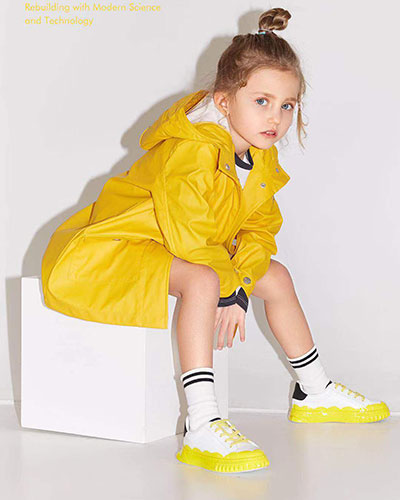 亲子印象联合中大新华人文与健康科学研究院首创“脚型鞋”