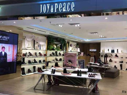 真美诗延续意式经典 再造女鞋行业巅峰之作