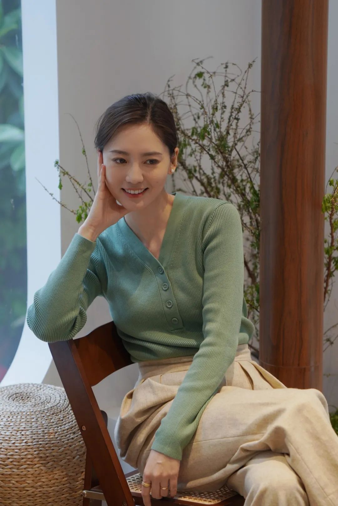 一件针织衫穿出百变风格，开春衣橱必备！