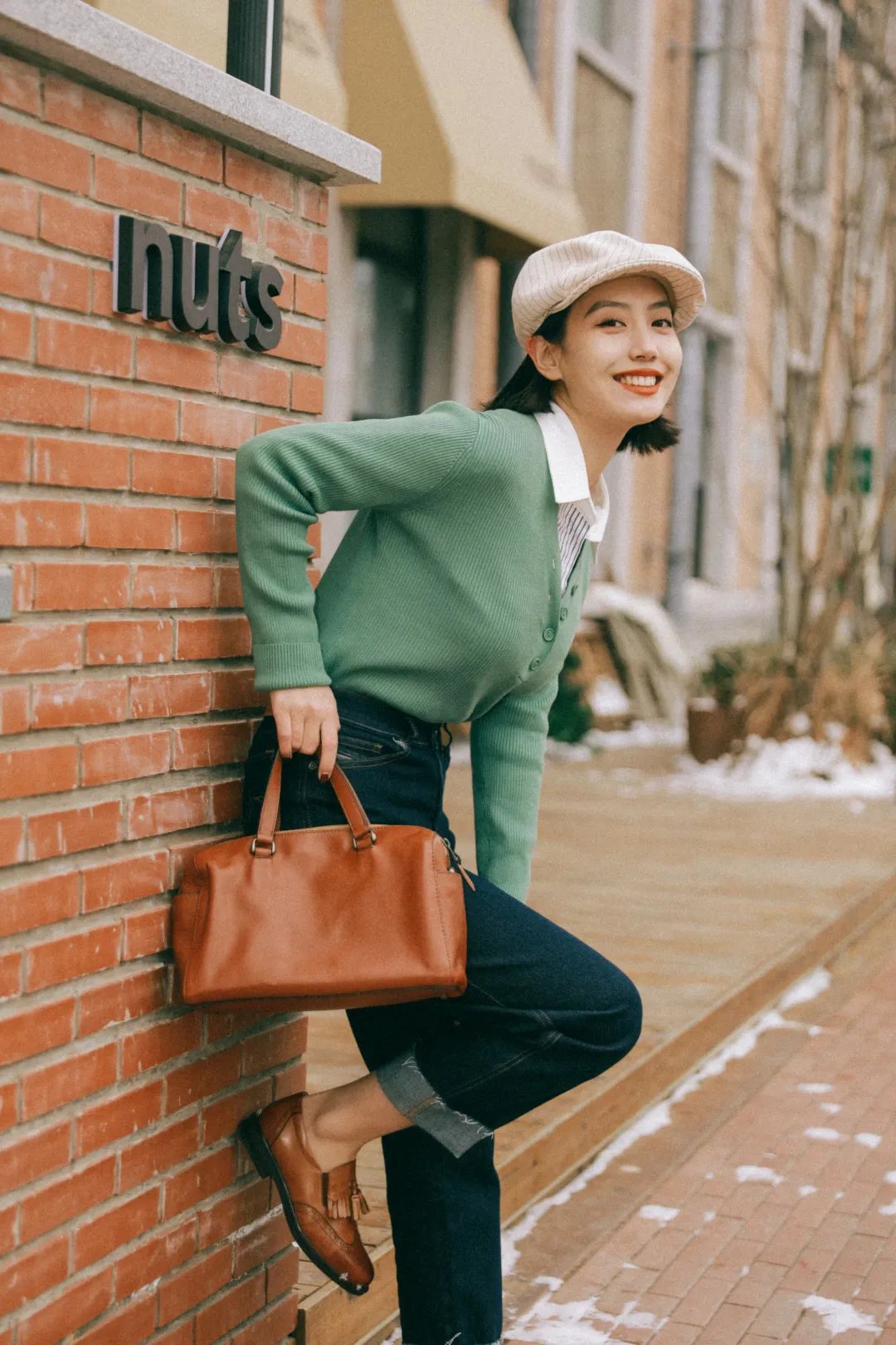 一件针织衫穿出百变风格，开春衣橱必备！