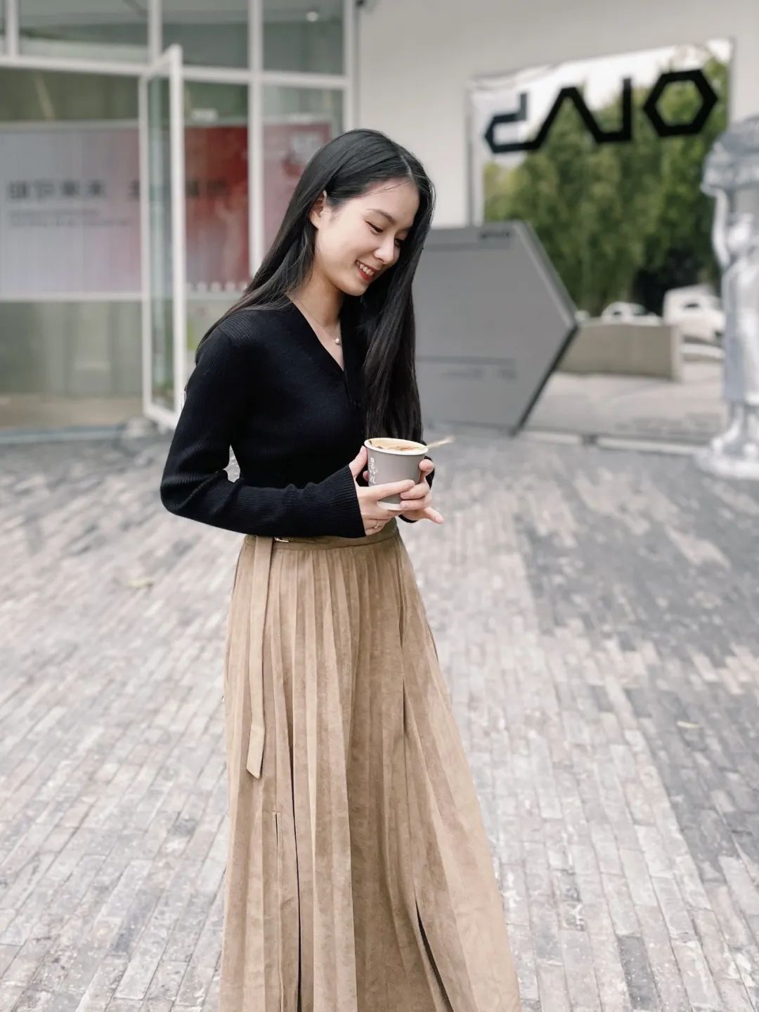 一件针织衫穿出百变风格，开春衣橱必备！