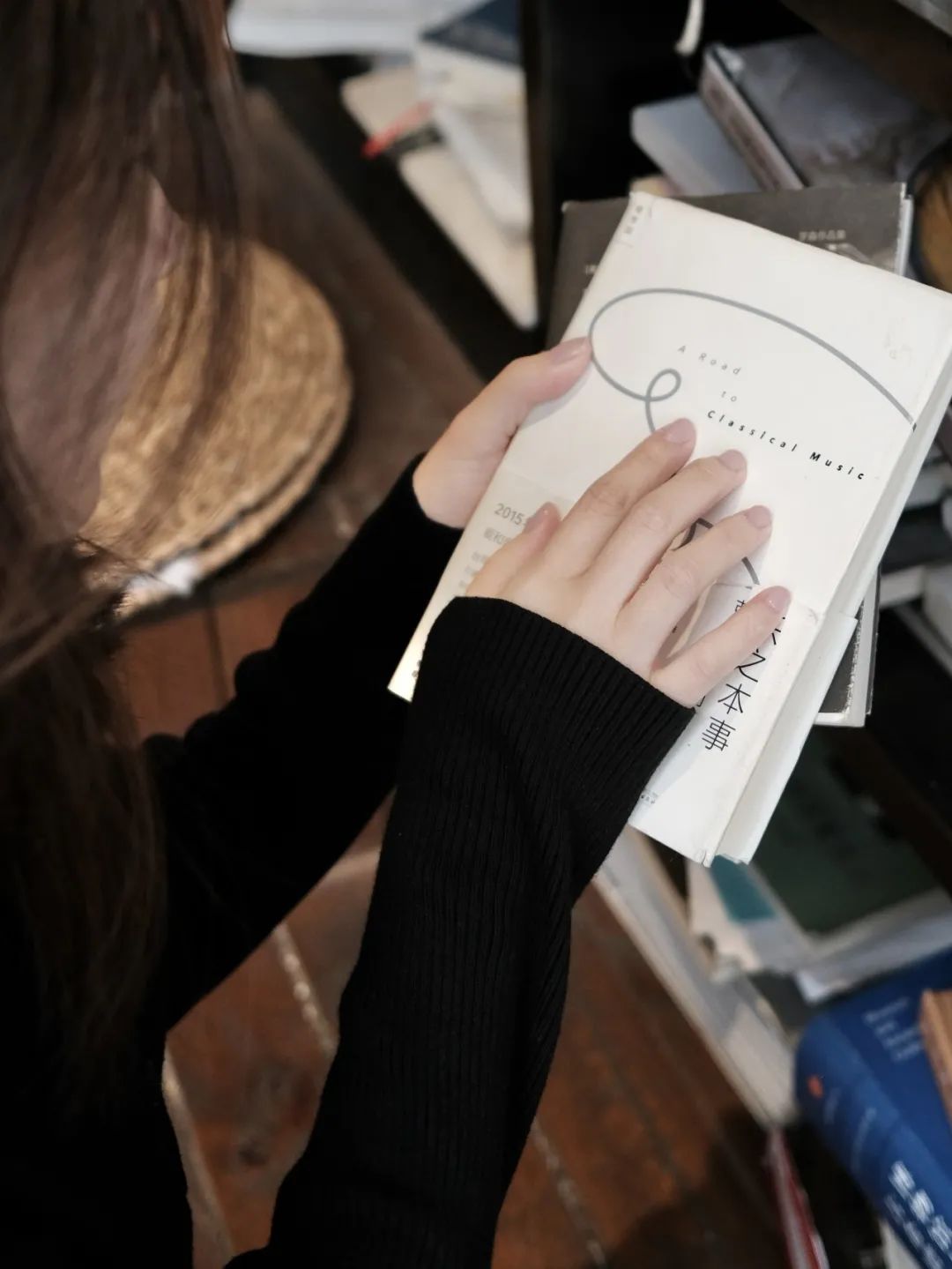 一件针织衫穿出百变风格，开春衣橱必备！