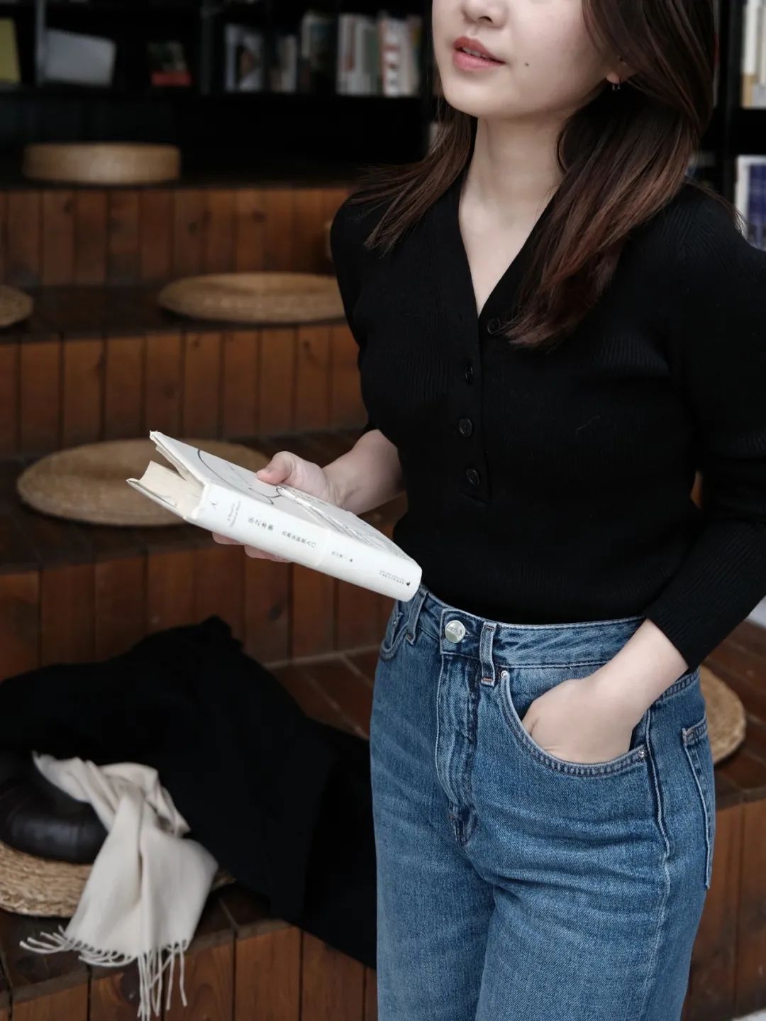 一件针织衫穿出百变风格，开春衣橱必备！