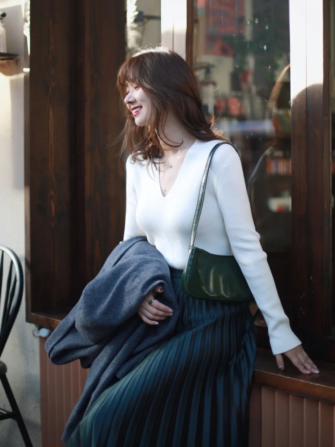 一件针织衫穿出百变风格，开春衣橱必备！