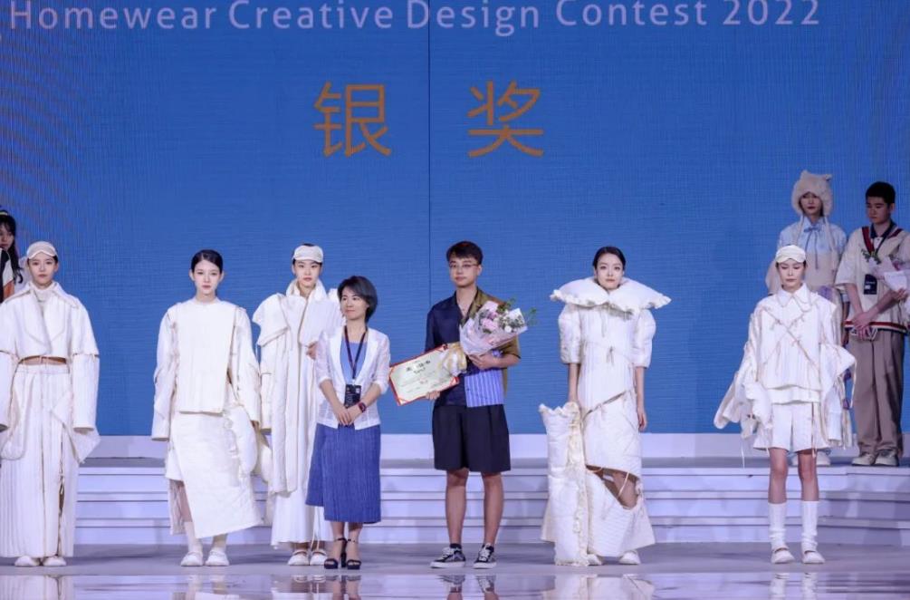 1660547315_408313346.jpg 360截图20220815150221321.jpg