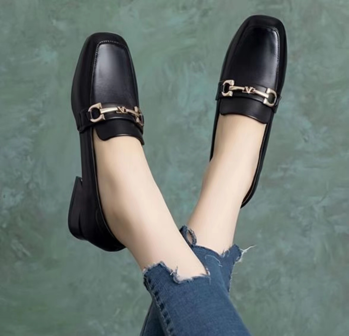 Creekree女鞋品牌引领时尚潮流，缔造个性魅力新风尚