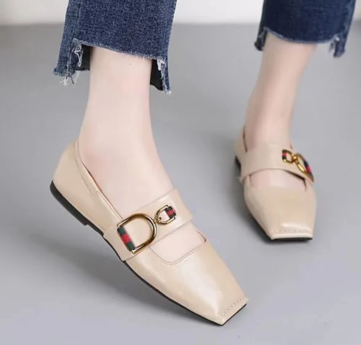 蝶澳女鞋：揭秘这个品牌的起源和定位