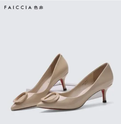 色非女鞋：市场前景广阔，品牌加盟引领创业新浪潮