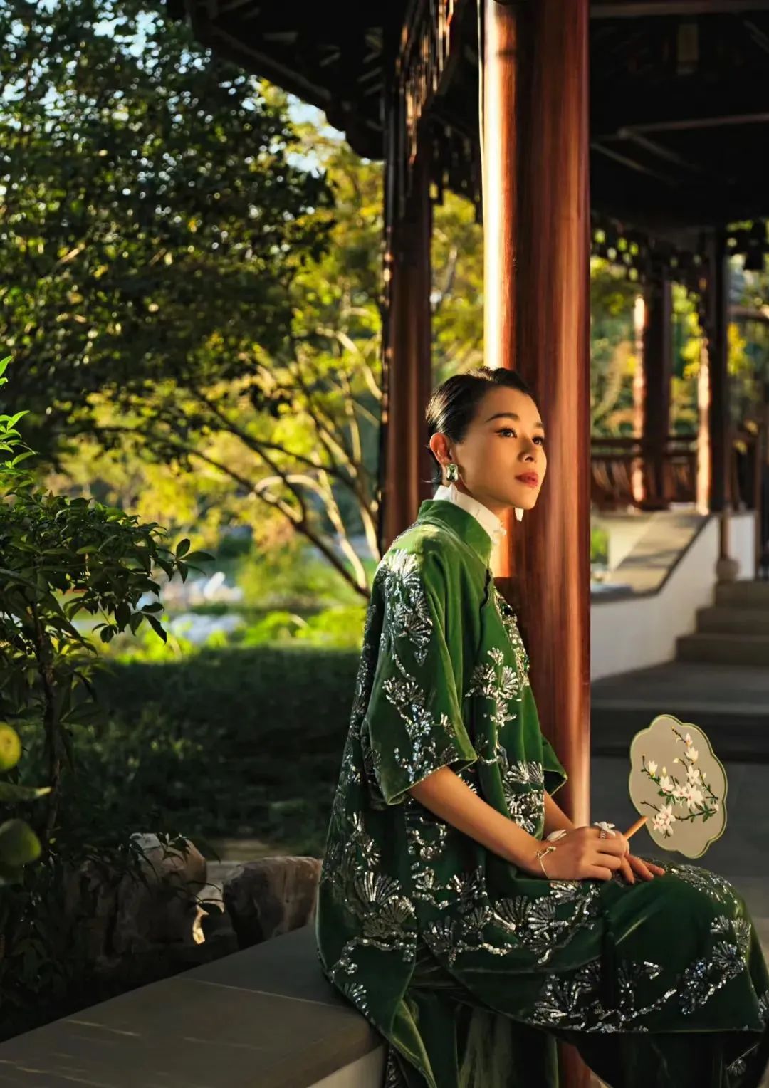 轻盈感穿搭让你这个春天自在舒适，迎接活力生机！